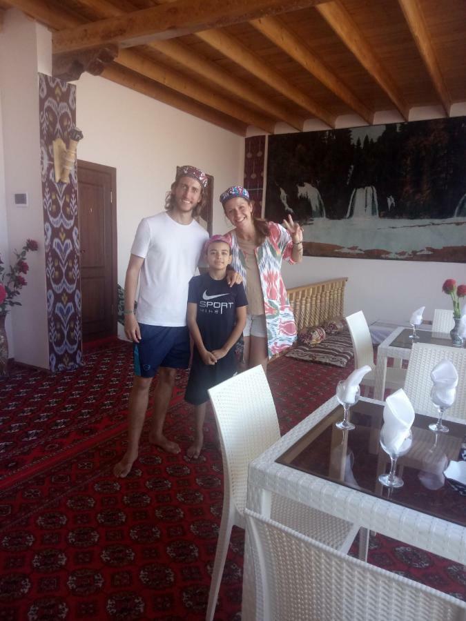 חיווה Rasulboy Guest House מראה חיצוני תמונה