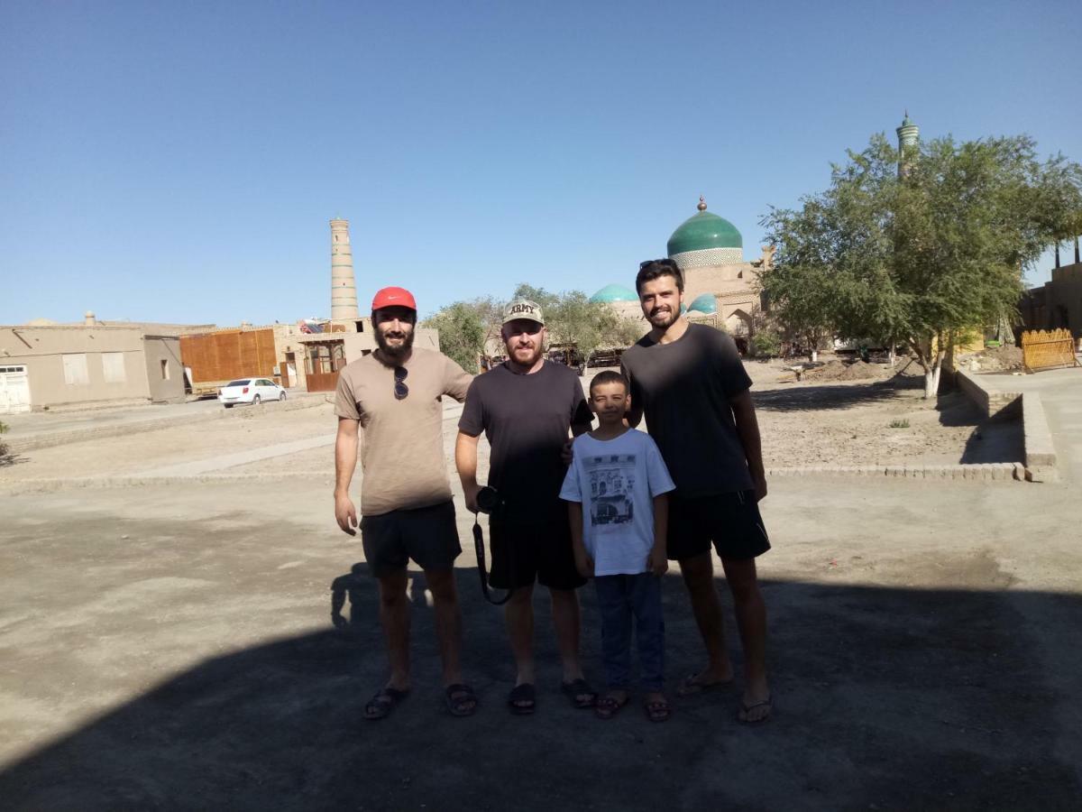 חיווה Rasulboy Guest House מראה חיצוני תמונה